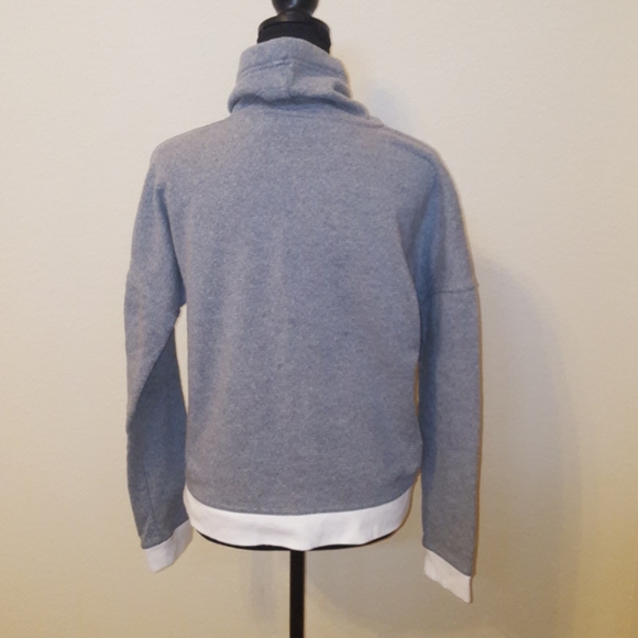 ❤HP❤Under Armour Gray Drawstring Sweatshirt❤ - Picture 5 of 7